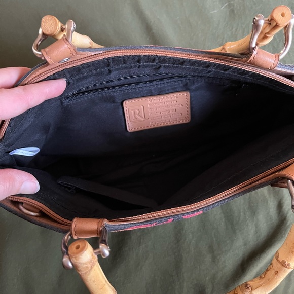 Relic Handbag - Picture 3 of 4